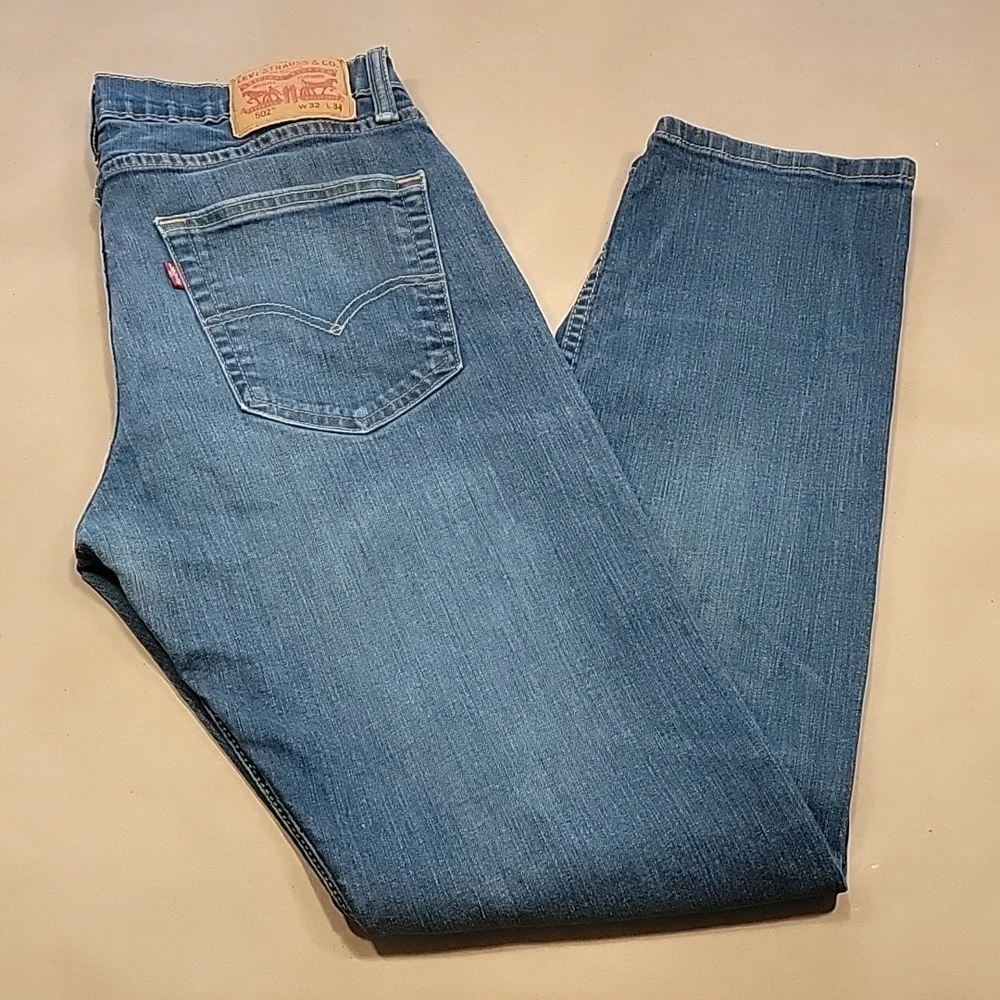 Levis 502, Size 32x34 Taper Fit Men's Jeans, Med-Dark Wash, Good Used Condition